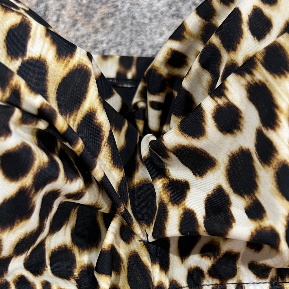Torrid leopard Print Women's Top size 10/12 00/0 - Picture 4 of 12
